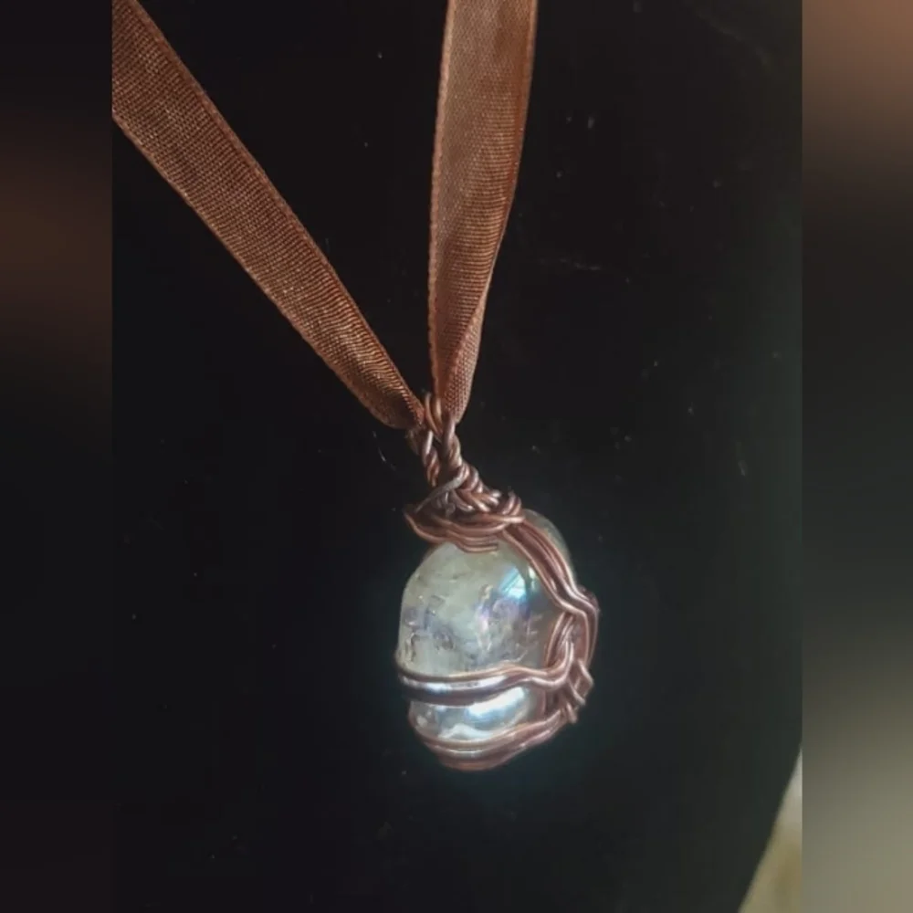 Cherry greek Stone Pendant.🌴